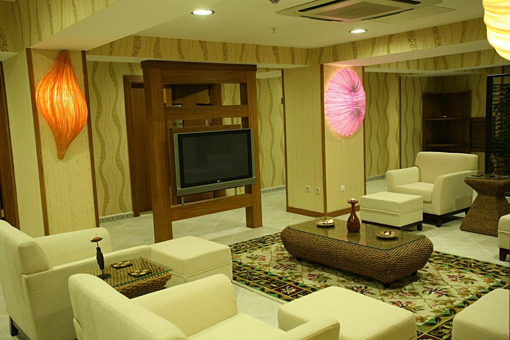 Latanya Palm & Spa Airport Antalya Eksteriør billede