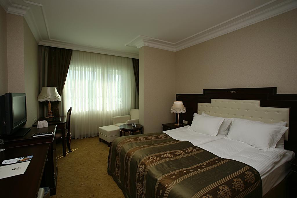 Latanya Palm & Spa Airport Antalya Eksteriør billede
